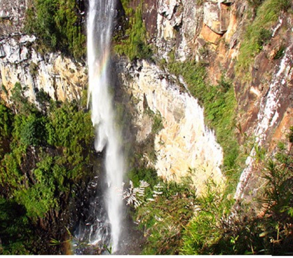 Cachoeira Véu de Noiva em Urubici na Serra Catarinense